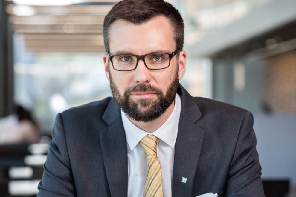 finlandiyali-vekil-alimi-askerleri